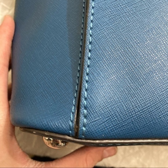 Michael kors blue saffiano leather front pocket tote bag - Picture 11 of 11